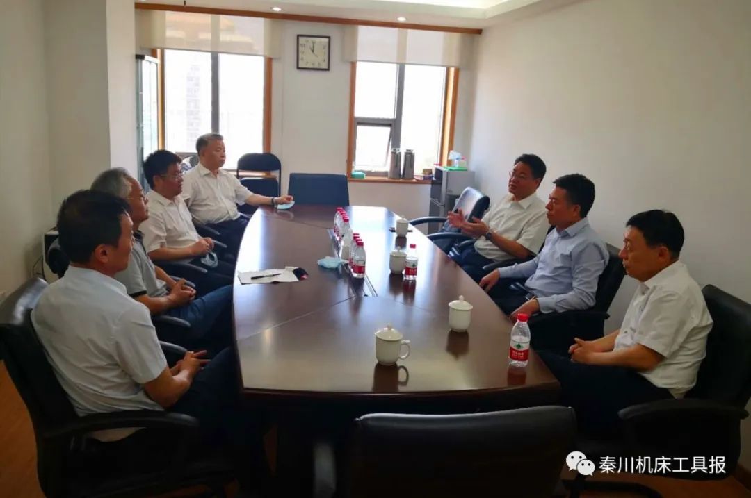 嚴(yán)鑒鉑董事長拜訪中國機(jī)床工具工業(yè)協(xié)會、中國工程院